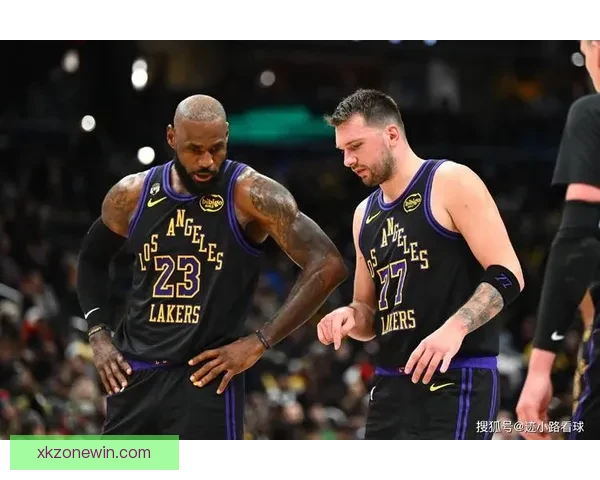 湖人连败东契奇里夫斯遭打击 霍华德喊话愿复出助球队